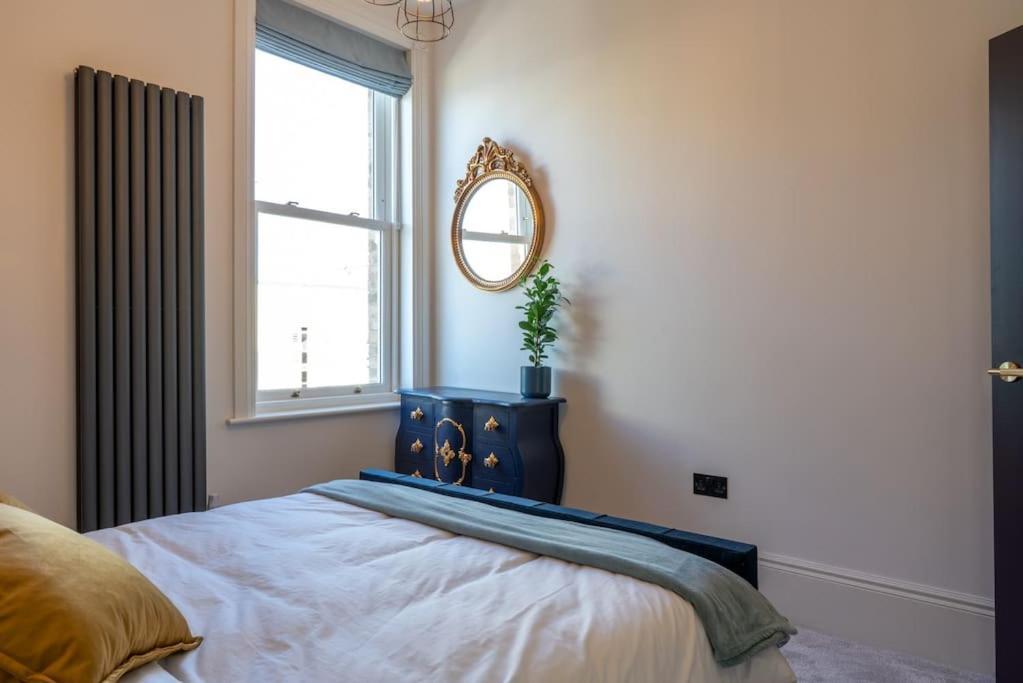 Stylish Beachfront Apartment, Sweeping Ocean Views And Luxury Touches خليج هيرن المظهر الخارجي الصورة