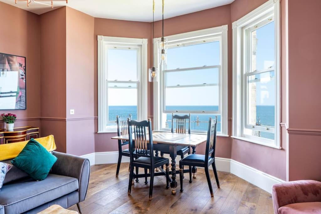 Stylish Beachfront Apartment, Sweeping Ocean Views And Luxury Touches خليج هيرن المظهر الخارجي الصورة