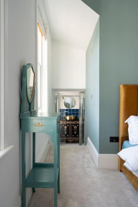Stylish Beachfront Apartment, Sweeping Ocean Views And Luxury Touches خليج هيرن المظهر الخارجي الصورة